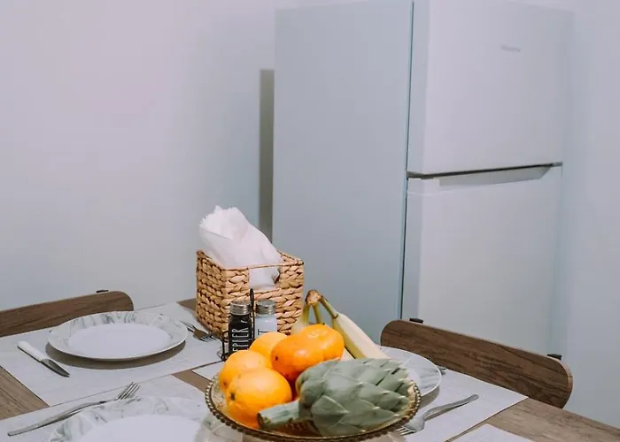 'stoa At Center Retimno